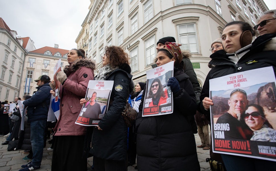 Whats app image 2025 04 06 at 18.35.09