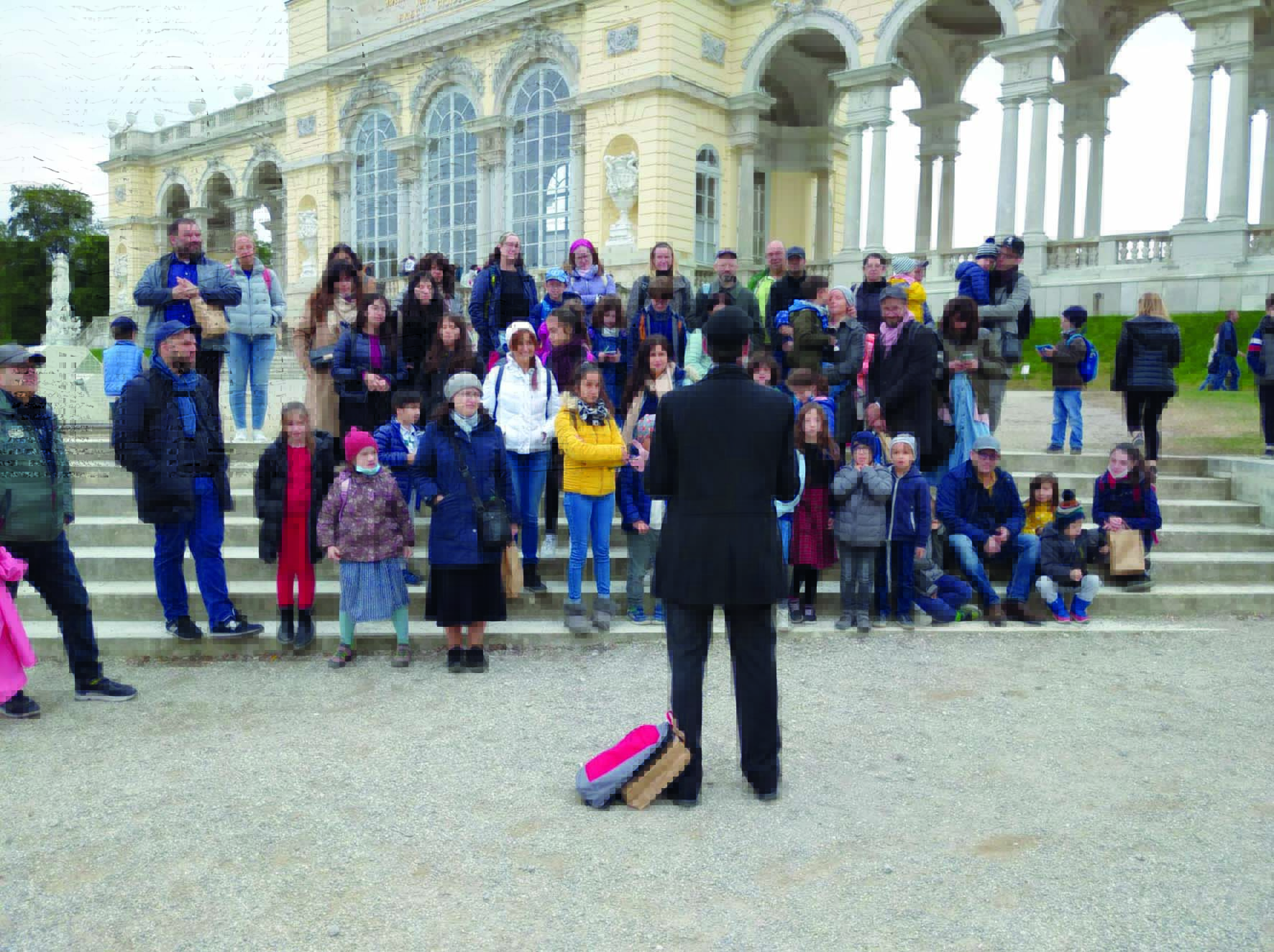 Schoenbrunn photo 2021 10 11 22 29 16(2)