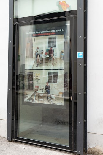 2024 05 13 plakate entfuehrte buchladen schmidl 9